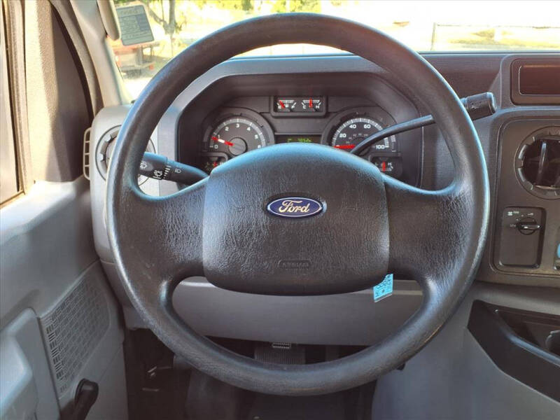 2012 Ford E-Series E-350 SD