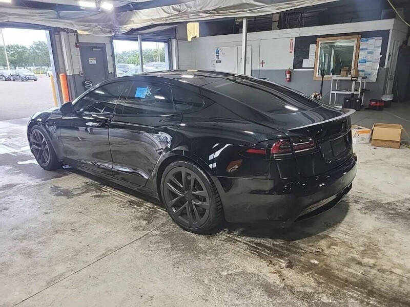 2022 Tesla Model S Plaid