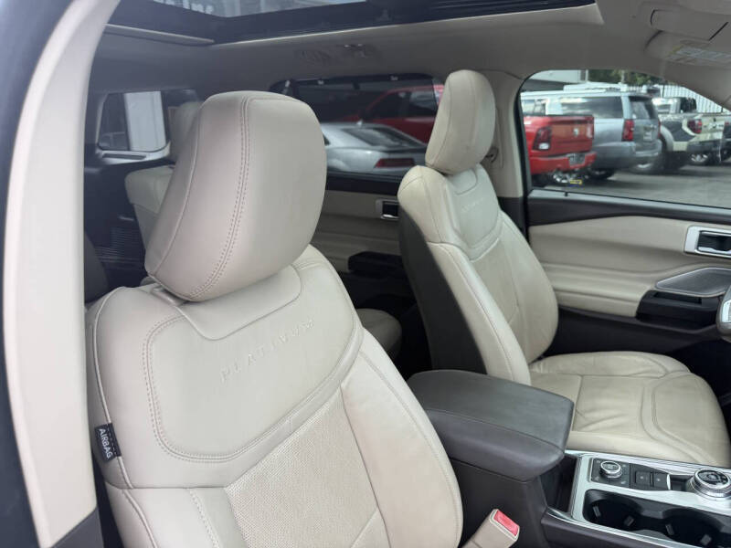 2020 Ford Explorer Platinum
