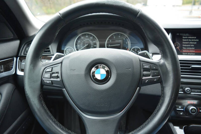 2016 BMW 5 Series 528i