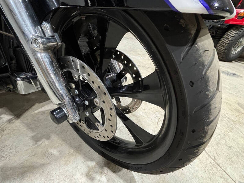 2016 Harley-Davidson Street Glide  Screaming Eagle