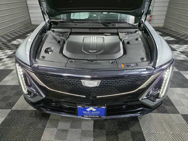 2024 Cadillac LYRIQ Sport 1