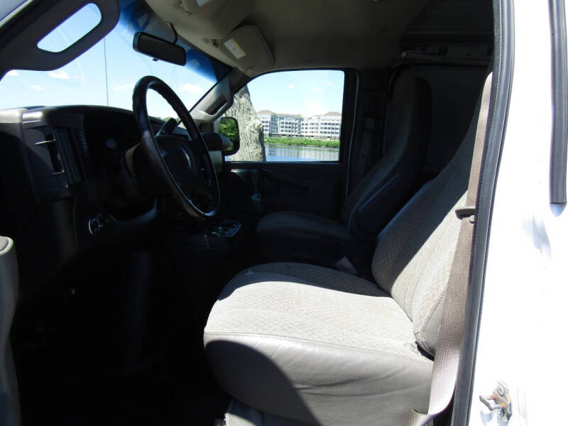 2021 Chevrolet Express 2500