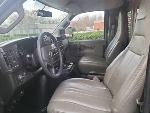 2017 Chevrolet Express 2500