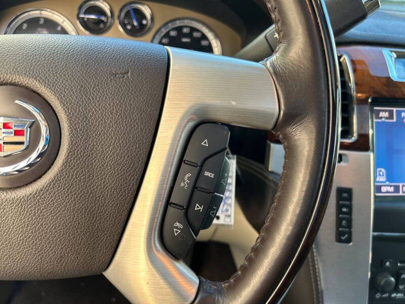 2013 Cadillac Escalade Platinum Edition