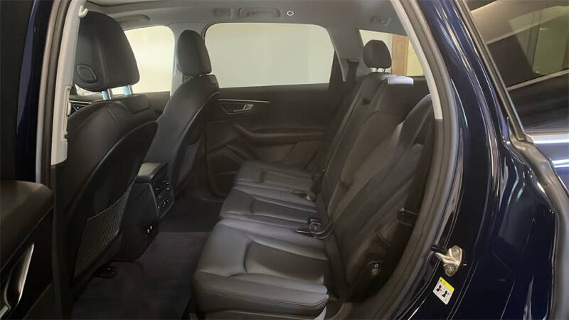 2022 Audi Q7 quattro Premium Plus 45 TFSI