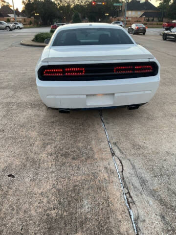 2013 Dodge Challenger SXT