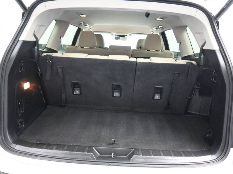 2023 Subaru Ascent Premium 8-Passenger