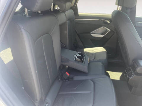 2024 Audi Q3 quattro S line Premium 45 TFSI