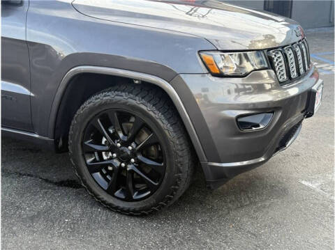 2018 Jeep Grand Cherokee Altitude