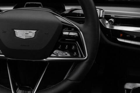 2024 Cadillac LYRIQ Luxury 3