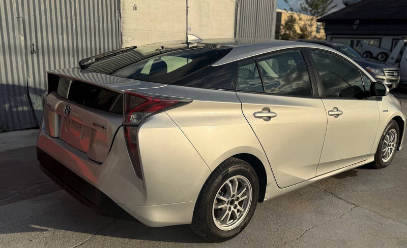 2017 Toyota Prius Two
