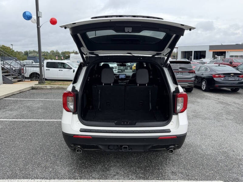 2022 Ford Explorer ST-Line