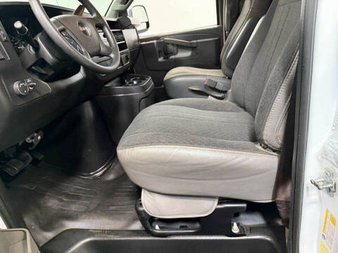 2024 GMC Savana 2500