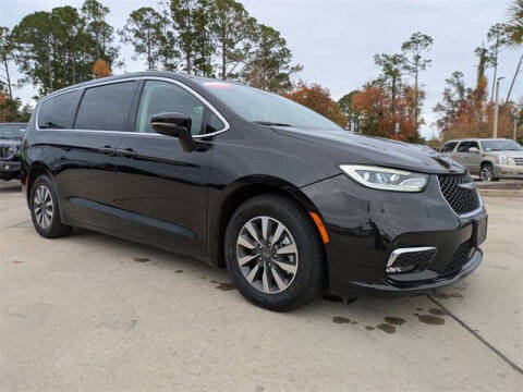 2024 Chrysler Pacifica Plug-In Hybrid Select