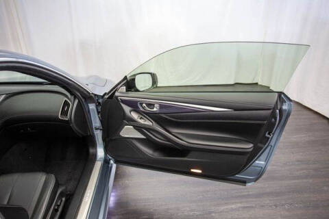 2017 Infiniti Q60 Red Sport 400