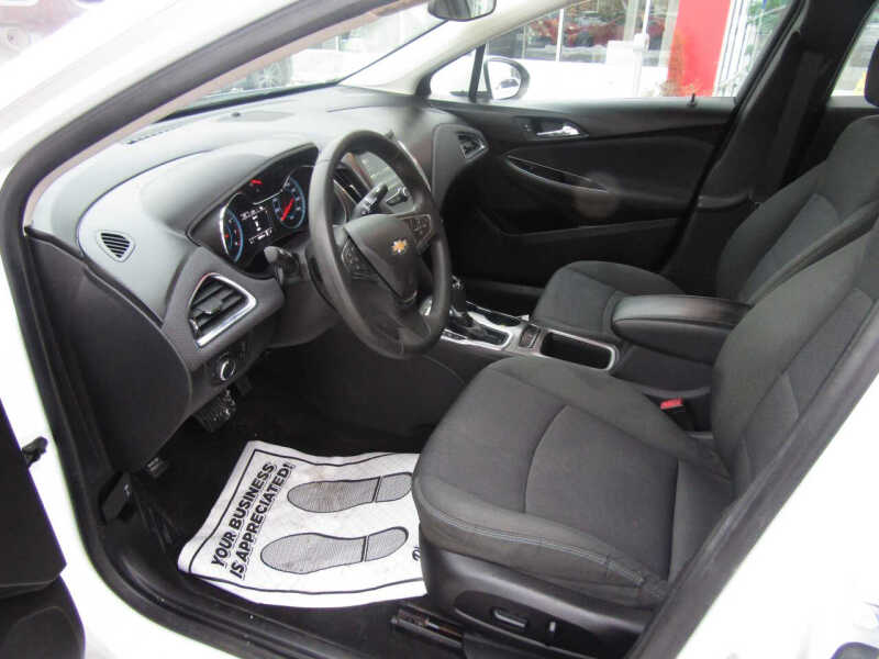 2018 Chevrolet Cruze LT Auto