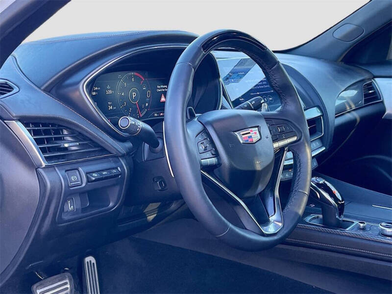 2024 Cadillac CT5 Sport