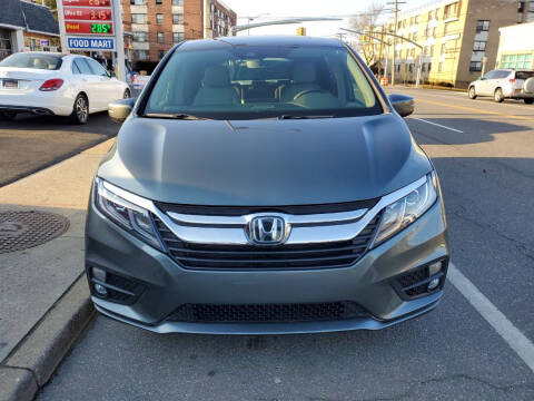 2018 Honda Odyssey for sale at OFIER AUTO SALES in Freeport NY