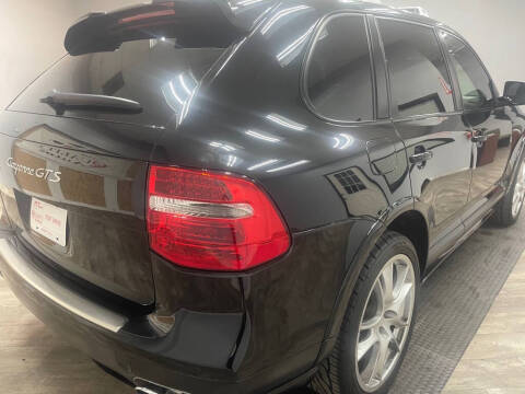 2010 Porsche Cayenne GTS