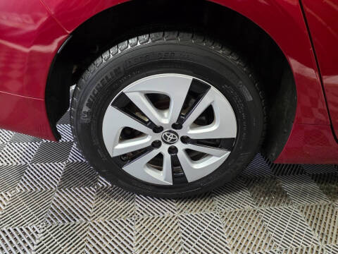 2017 Toyota Prius Three