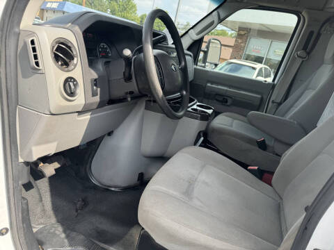 2014 Ford E-Series E-150