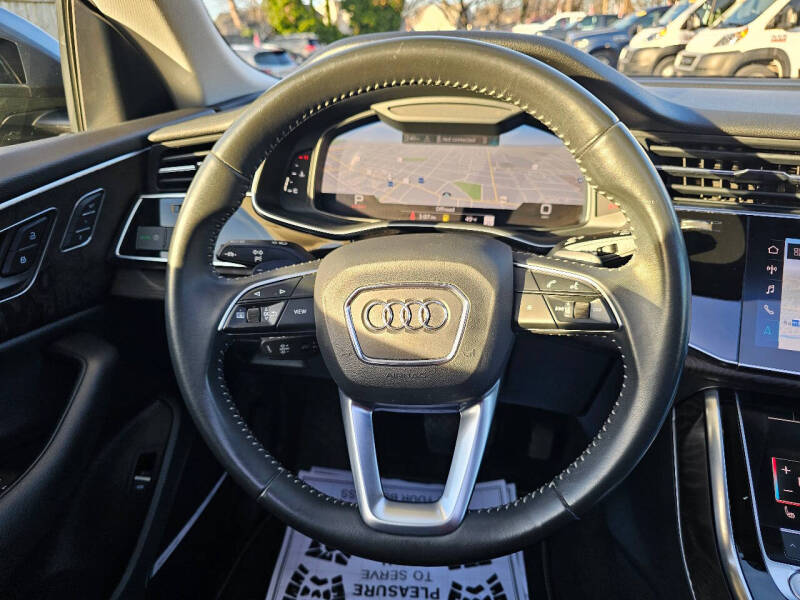 2020 Audi Q8 quattro Premium Plus 55 TFSI