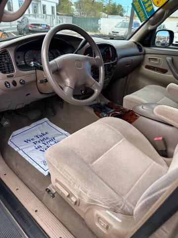 2002 Toyota Sequoia SR5