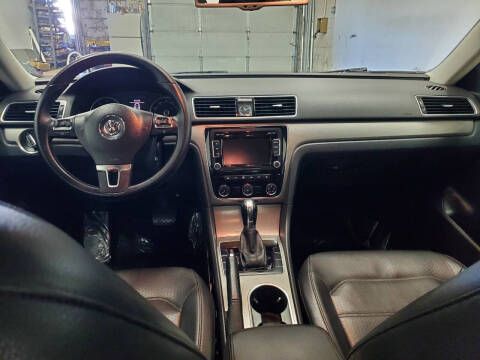 2014 Volkswagen Passat 1.8T SE