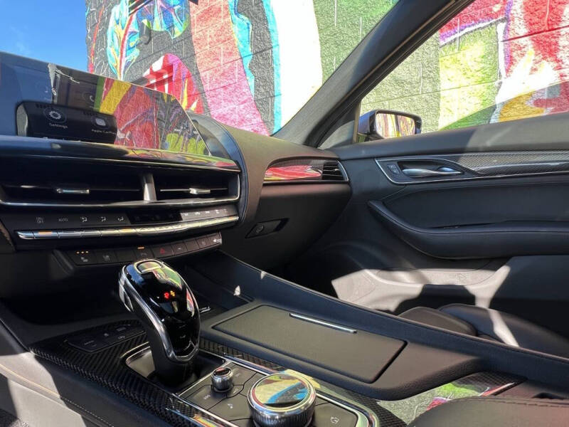 2022 Cadillac CT5 Sport