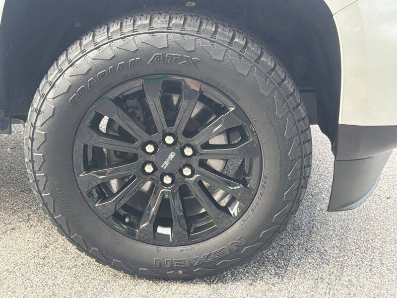 2021 GMC Canyon Elevation Standard
