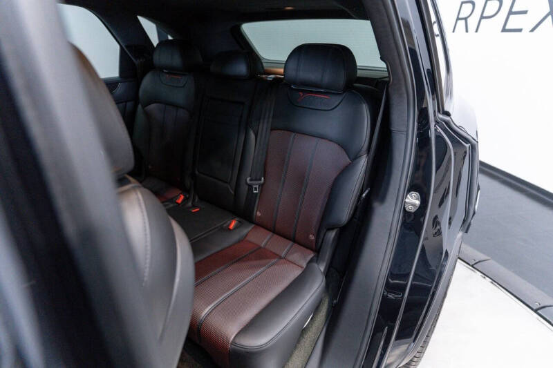 2020 Bentley Bentayga V8