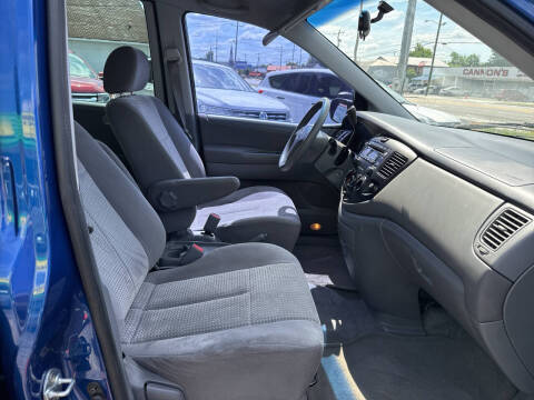 2005 Mazda MPV LX