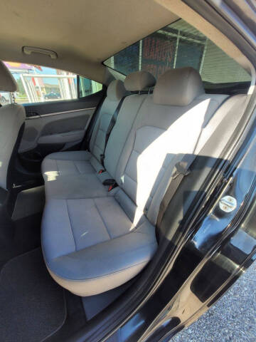 2018 Hyundai Elantra SEL