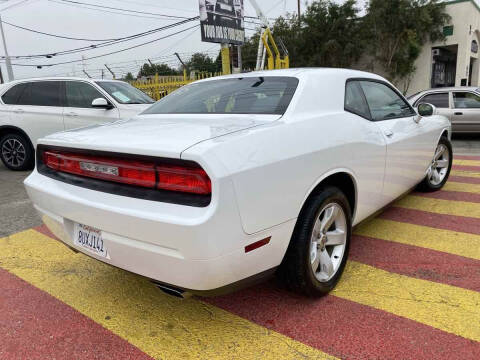 2014 Dodge Challenger SXT