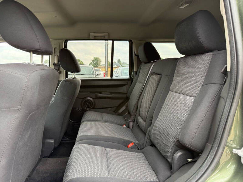 2008 Jeep Commander Sport