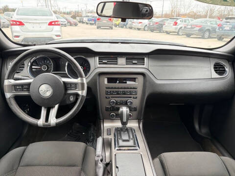 2014 Ford Mustang V6