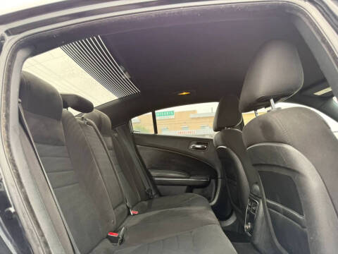 2013 Dodge Charger SE
