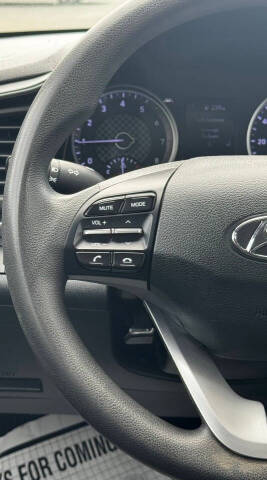 2020 Hyundai Elantra SE