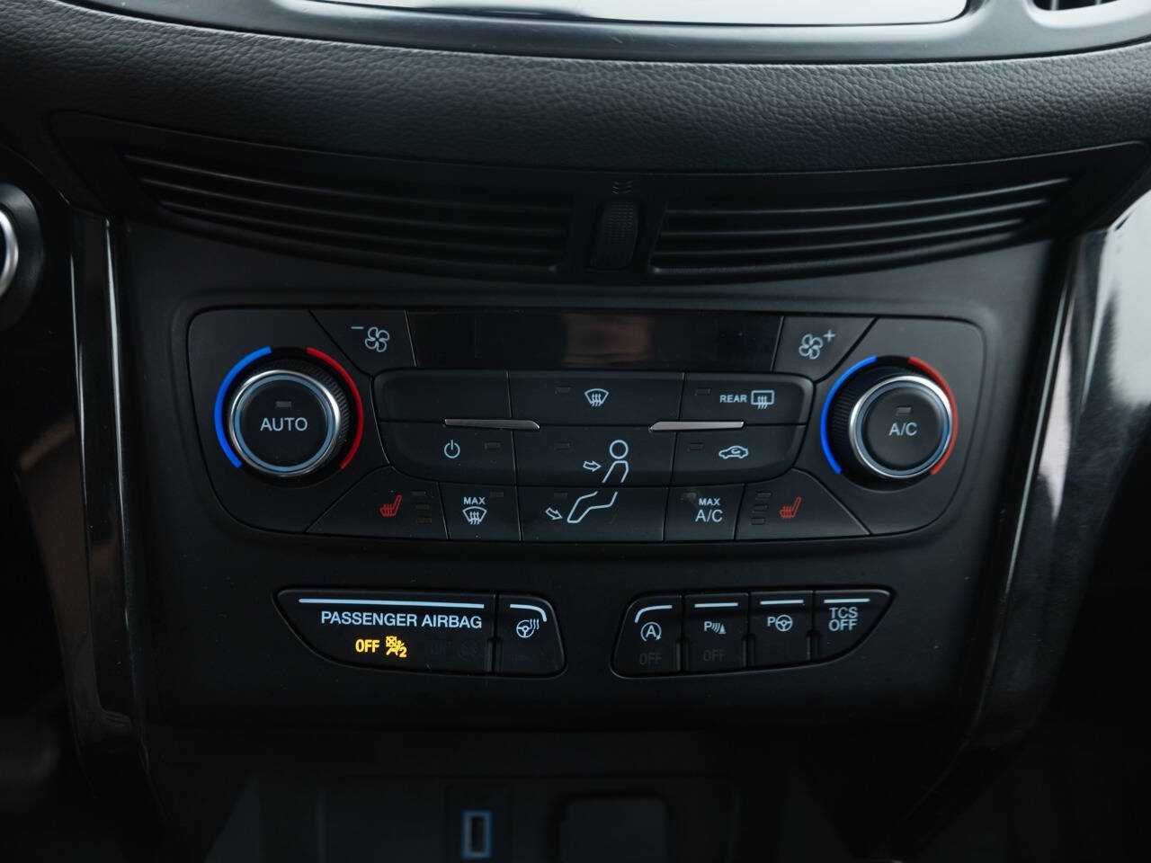 Used Car 2017 Ford Escape  Titanium 4dr Suv For Sale Under $10,000 In Coal City, Illinois