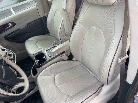 2017 Chrysler Pacifica Limited