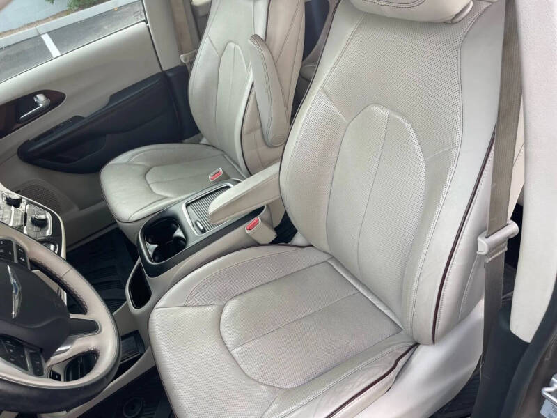 2017 Chrysler Pacifica Limited