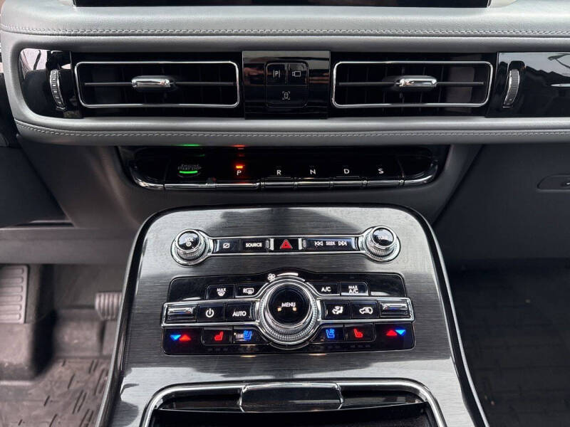 2022 Lincoln Nautilus Reserve