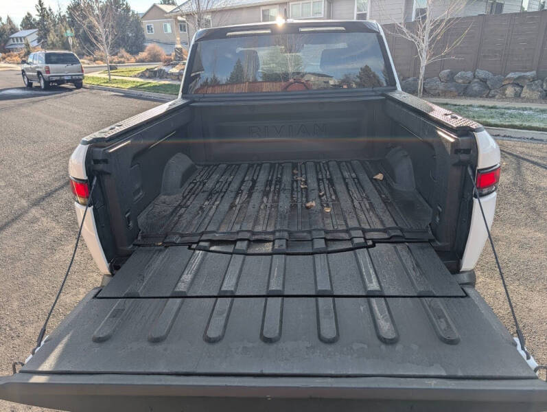 2022 Rivian R1T Adventure