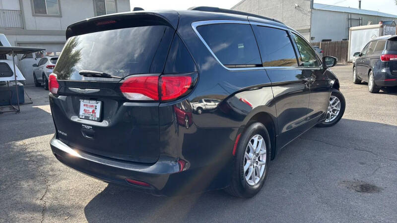 2021 Chrysler Voyager LXi