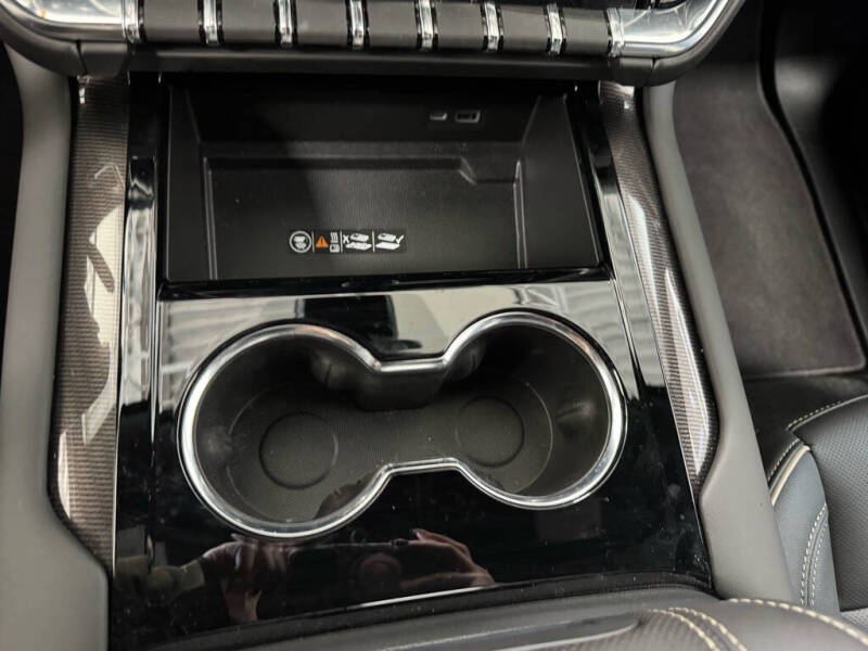 2025 GMC Yukon XL Elevation