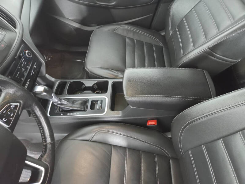 2017 Ford Escape SE