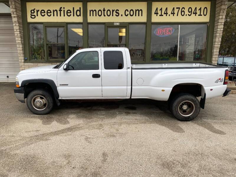 2001 Chevrolet Silverado 3500 for sale at GREENFIELD MOTORS in Milwaukee WI