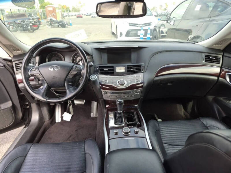 2012 Infiniti M37