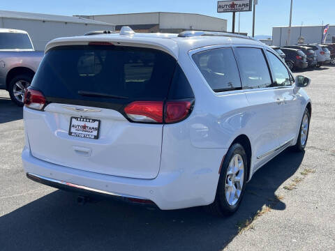 2020 Chrysler Pacifica Touring L